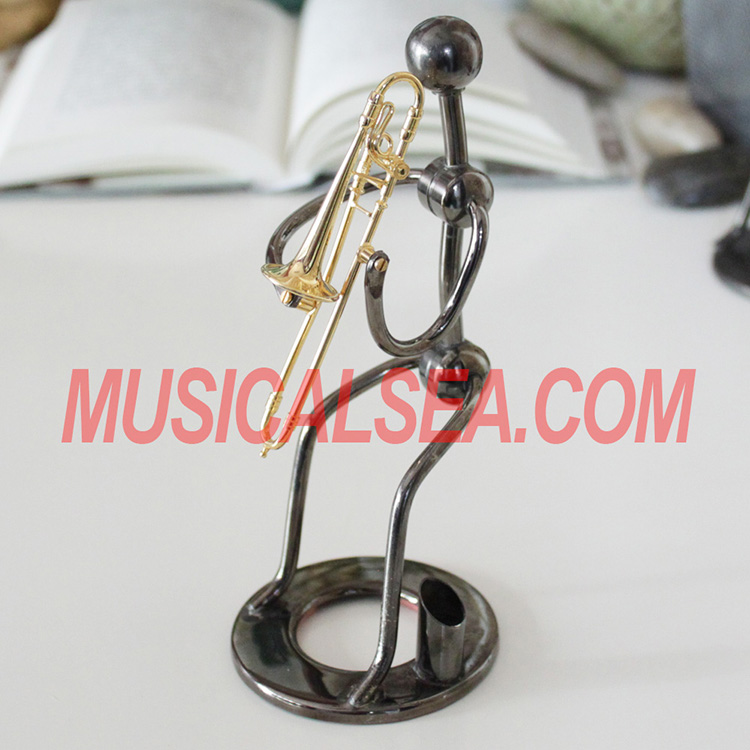 figurine